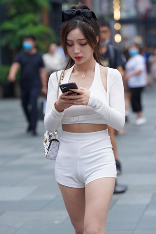 美图热裤小姐姐