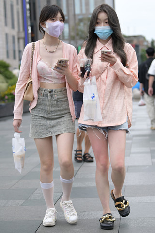 偶遇小清新俩姐妹